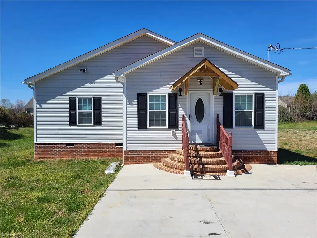 12 Forest Hill Road, Lexington, NC 27295 - #1