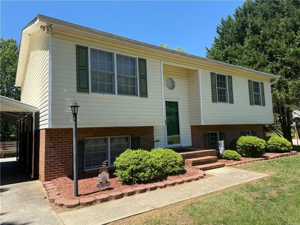 273 Woodbridge Drive, Mount Airy, NC 27030-4020 - #1