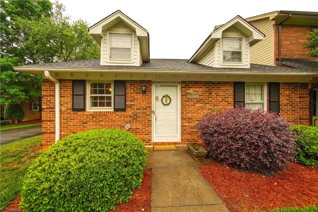 136 Chrisfield Circle, Winston Salem, NC 27104 - #1