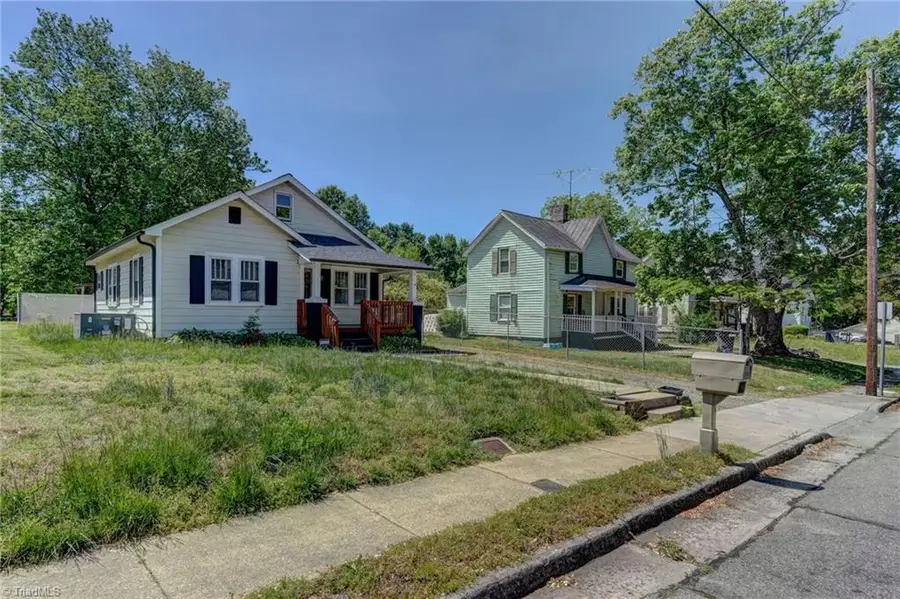 209 Burton Street, Reidsville, NC 27320 - #3