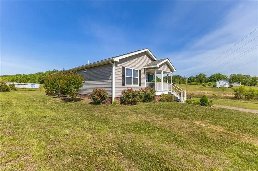 2281 Farmington Road, Mocksville, NC 27028 - #2