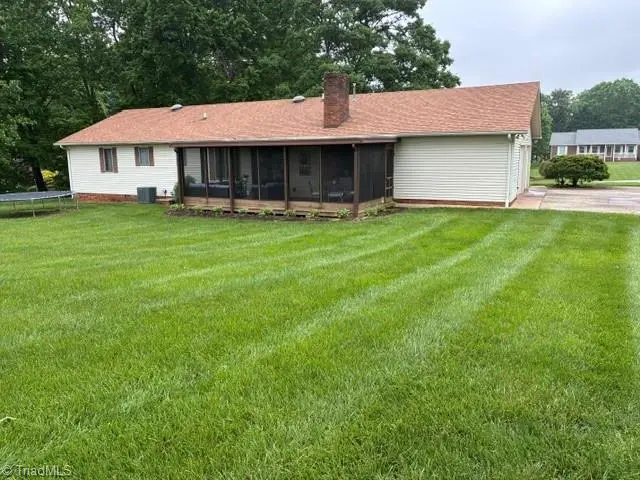 112 Windsor Park Drive, Dobson, NC 279017 - #2