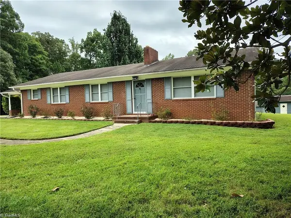 153 Hooker Trail, Mount Airy, NC 27030