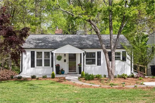 2425 Lyndhurst Avenue, Winston-Salem, NC 27103