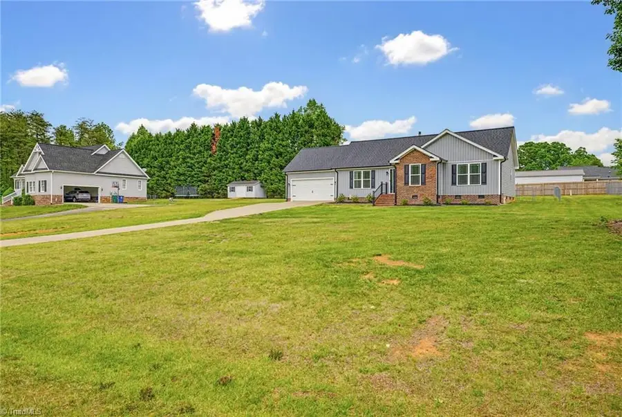 331 Tanglebrook Trail, Eden, NC 27288 - #3