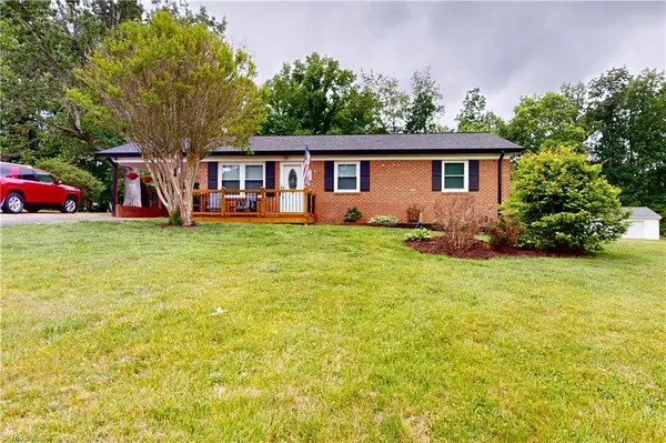 161 Washington Avenue, Mount Airy, NC 27030