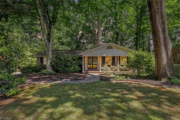 2860 Saint Claire Road, Winston-Salem, NC 27106