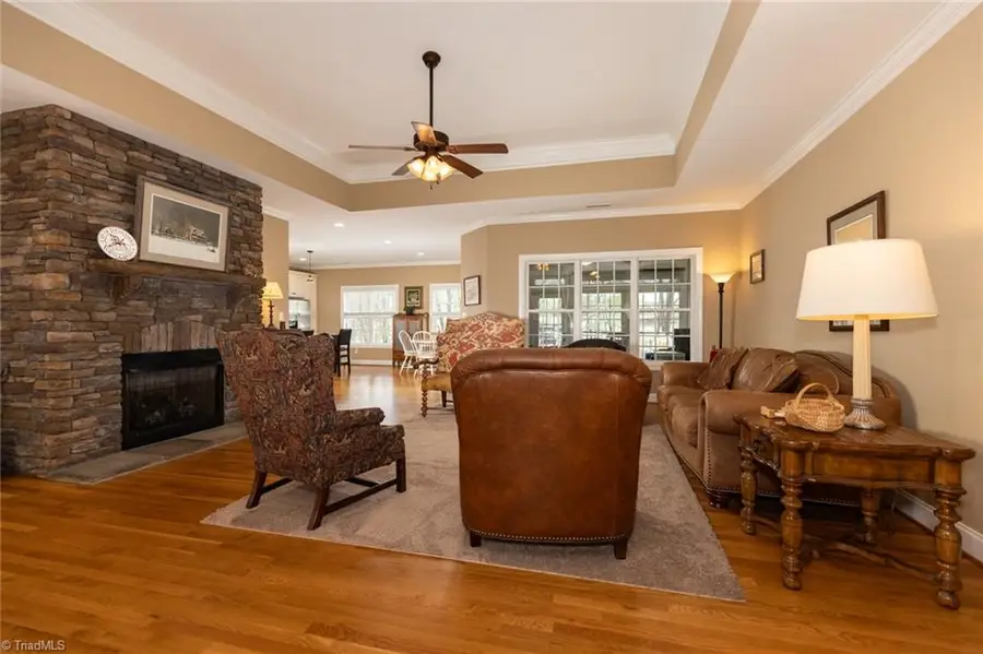 106 Breckenridge Drive, Thomasville, NC 27360 - #3
