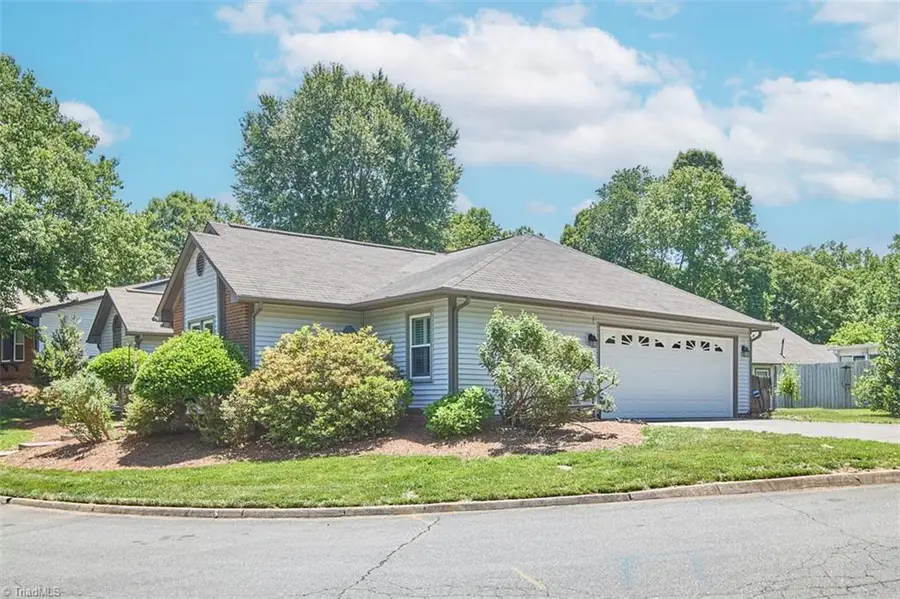714 Woodbury Knolls Drive, Winston Salem, NC 27104 - #2