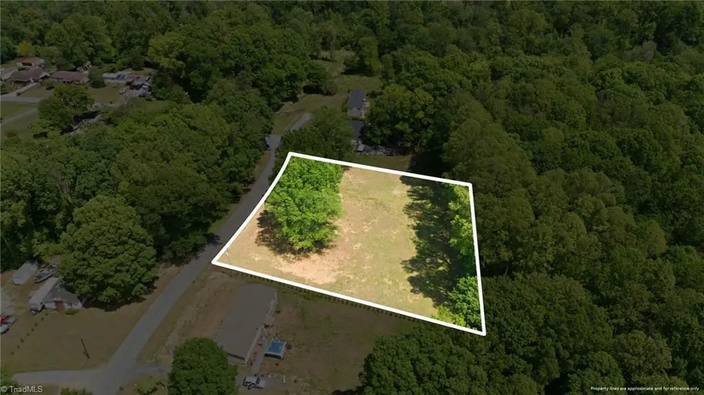 7142 Bonanza Drive, Kernersville, NC 27284 - #1