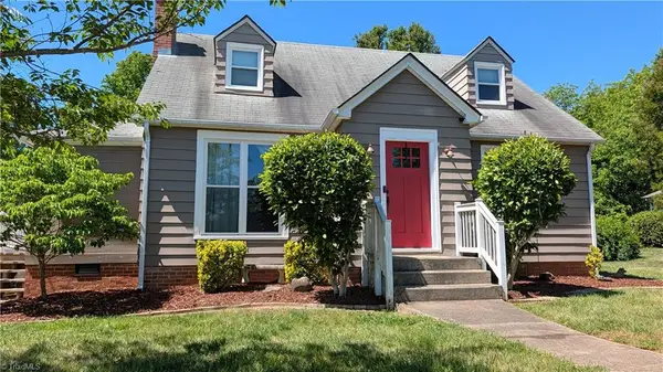 7513 Greenlawn Drive, Summerfield, NC 27358