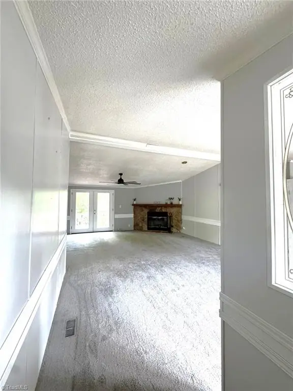 3028 Quaker Church Road, Pinnacle, NC 27043 - #2