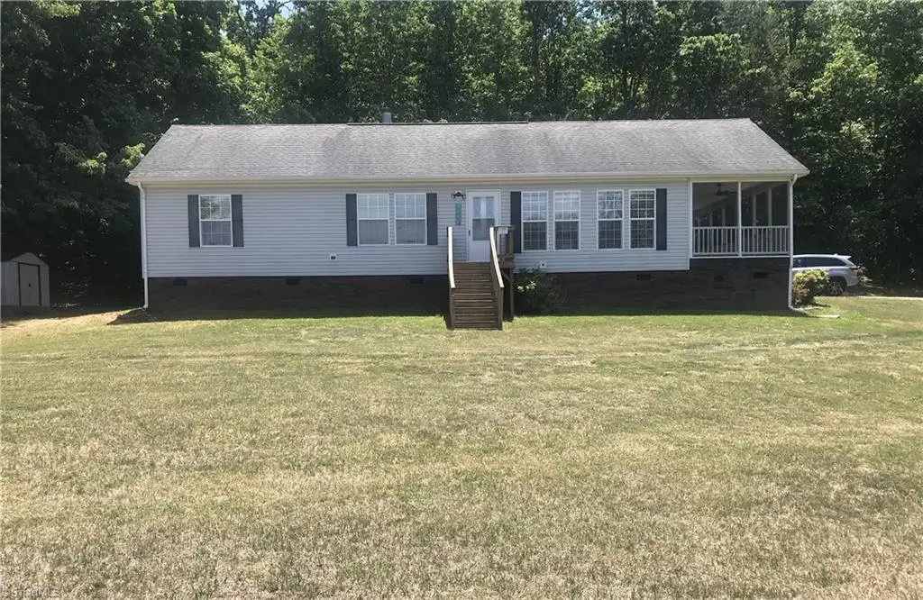 1044 Bunnie Trail, Hamptonville, NC 27020 - #1