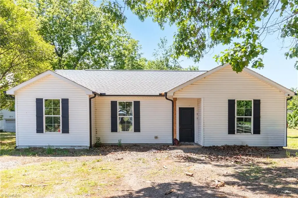 410 S Fayetteville Street, Liberty, NC 27298 - #1