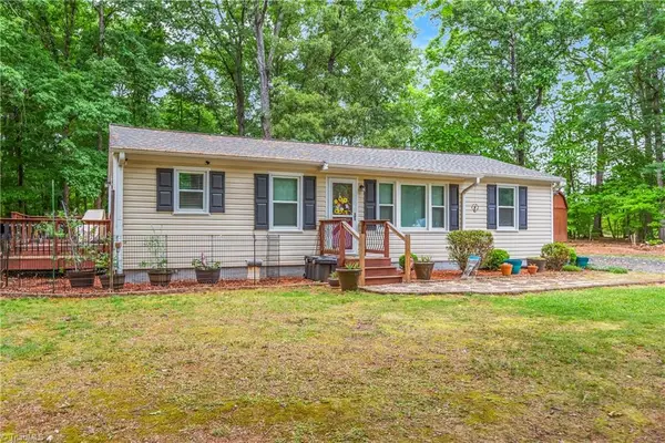 4720 Warner Road, Pfafftown, NC 27040