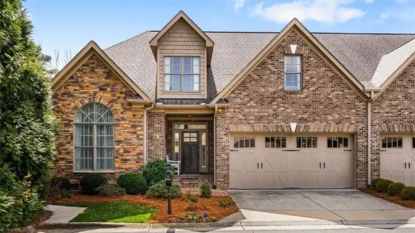 6 Blakeney Place, Greensboro, NC 27408