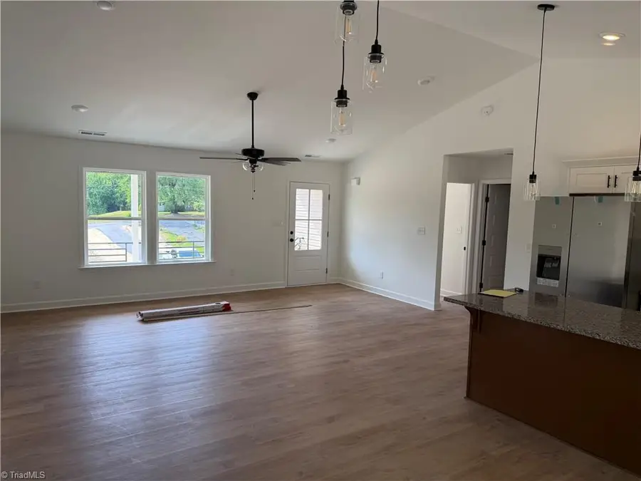 113 Hillside Drive, Thomasville, NC 27360 - #3