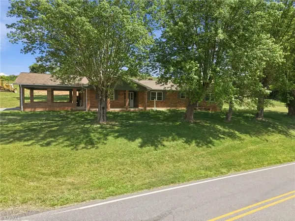954 Parsonsville Road, Purlear, NC 28665