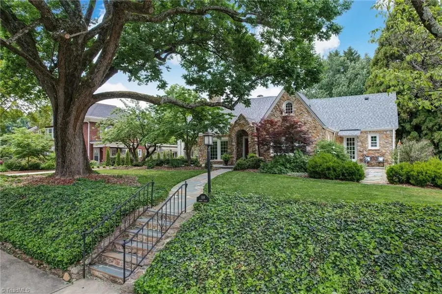 108 Arden Place, Greensboro, NC 27403 - #2