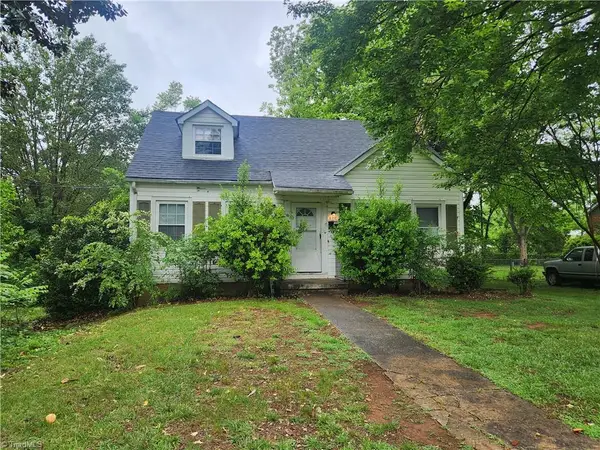 306 Auburndale Street, Winston-Salem, NC 27104