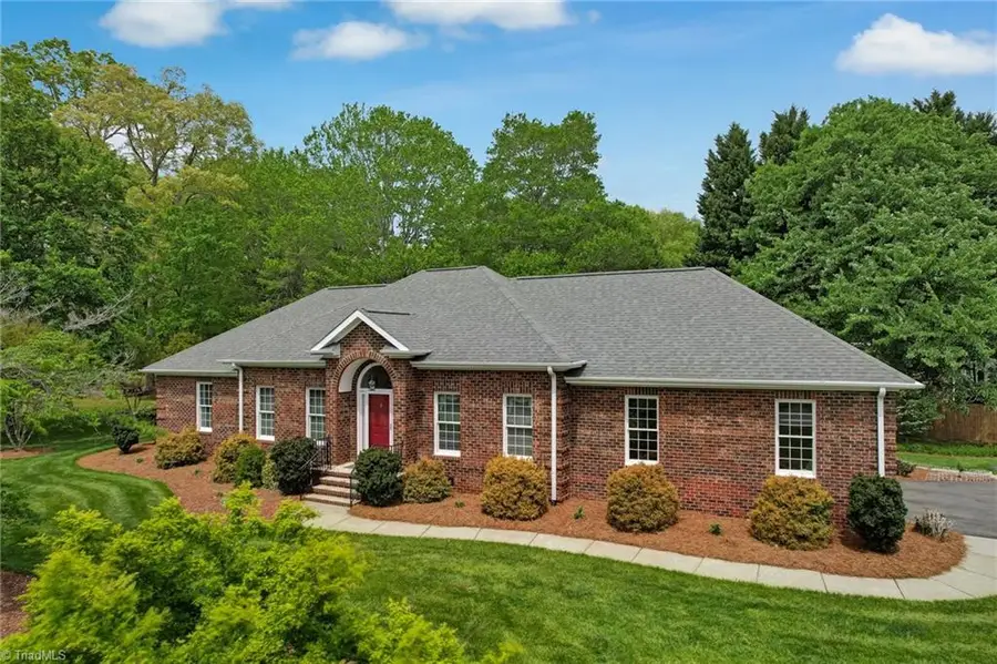 204 W Stonebury Court, Reidsville, NC 27320 - #3