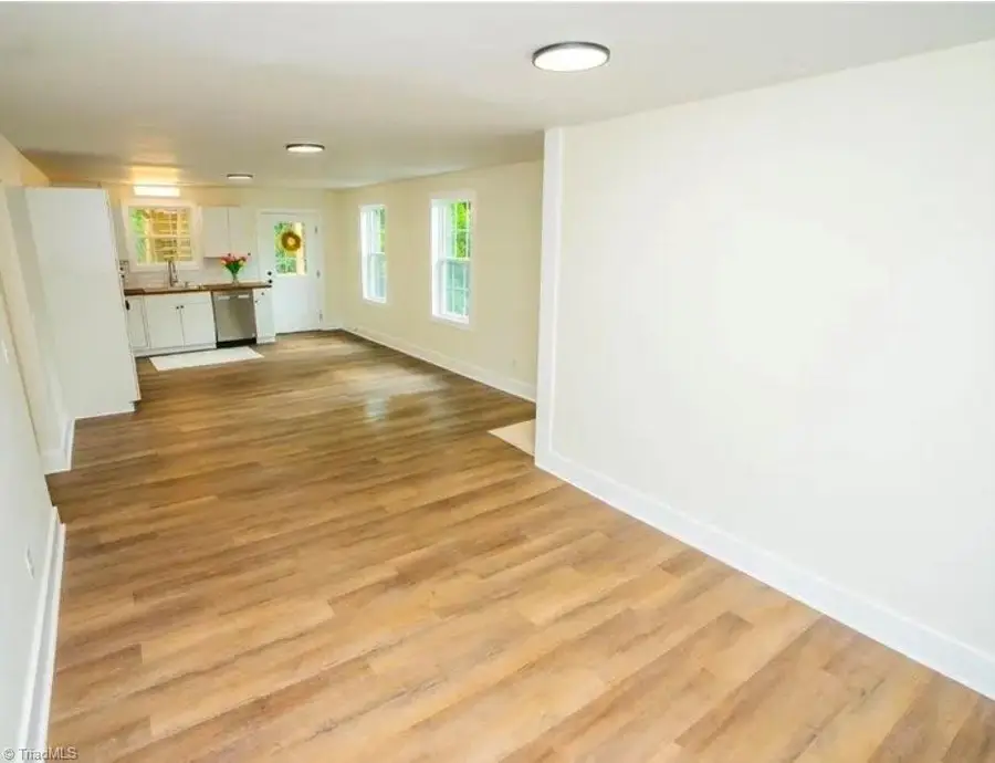 1037 Madison Avenue, Winston Salem, NC 27103 - #3