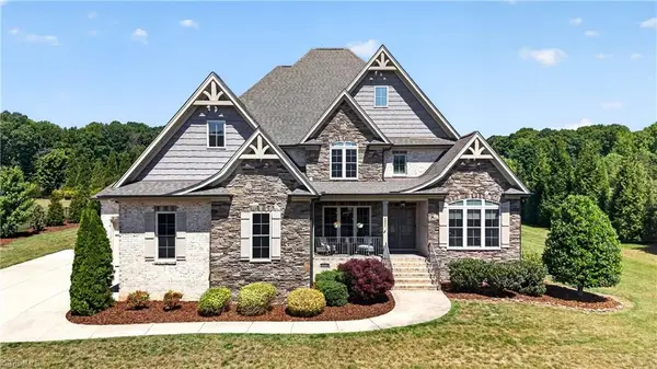 6634 Linville Ridge Drive, Oak Ridge, NC 27310