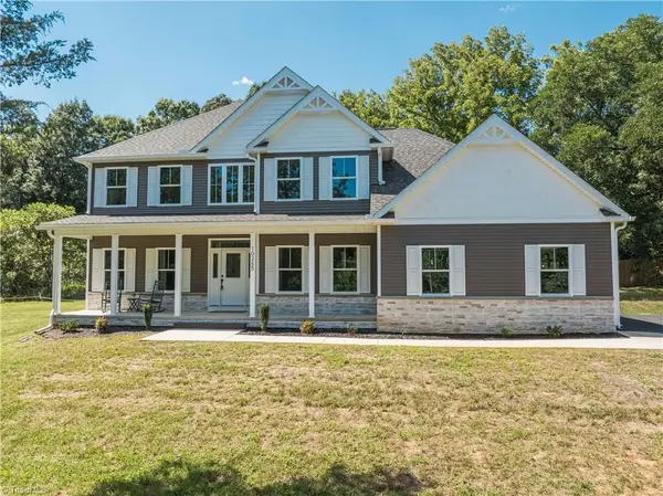 10265 N Nc Highway 150, Clemmons, NC 27012