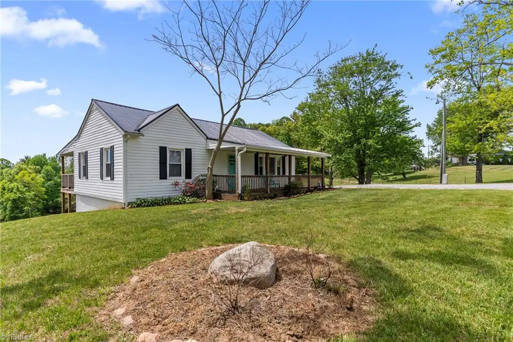 4532 Nc Highway 18 N, Sparta, NC 28675 - #1