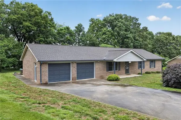 316 Christine Court, Winston-Salem, NC 27127