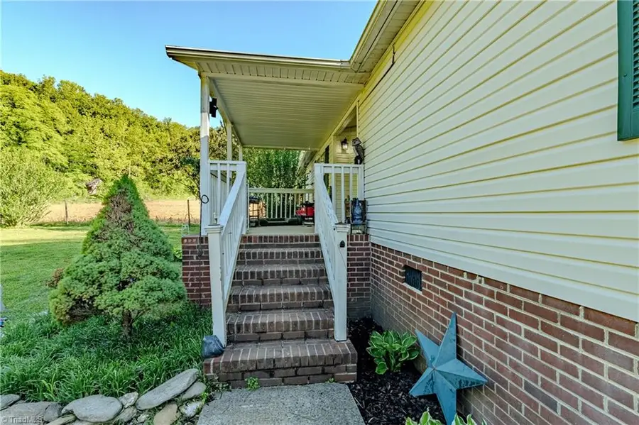 1276 Parkwood Road, Lambsburg, VA 24351 - #2