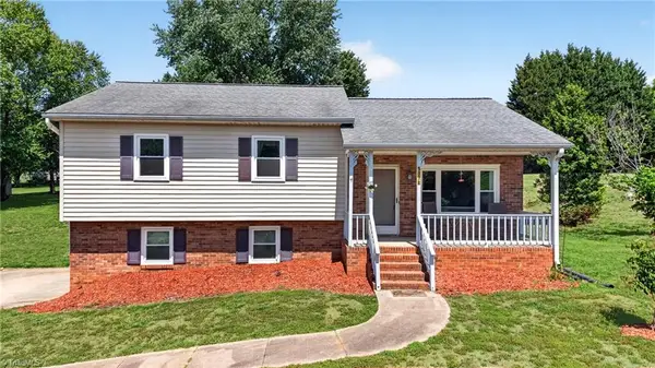 5378 Buxbury Court, Walkertown, NC 27051