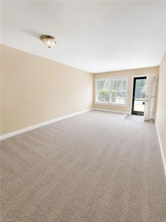 2804 Carriage Drive #E, Winston Salem, NC 27106 - #2