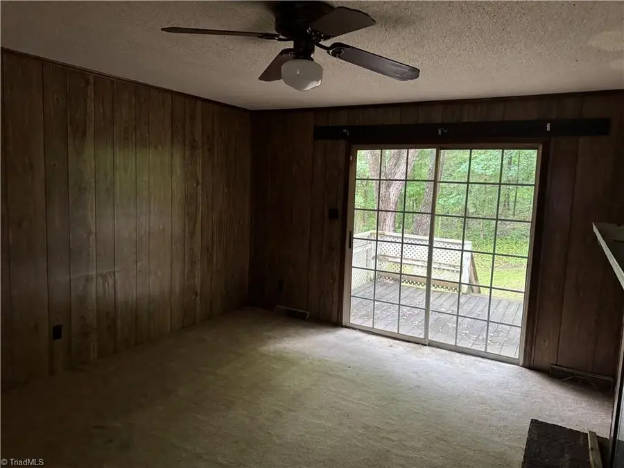 204 Hamilton Road, Lexington, NC 27295 - #3