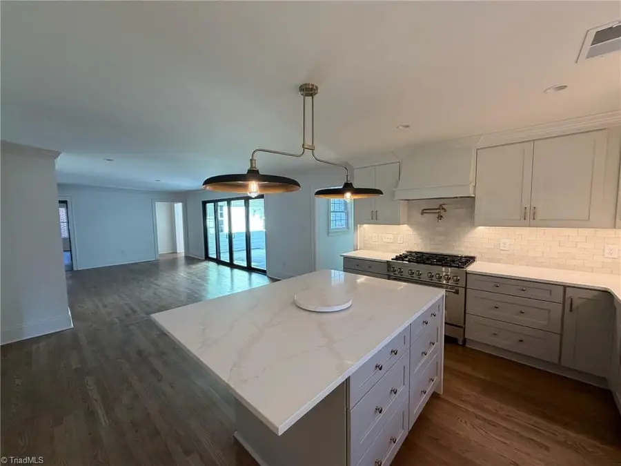 1109 Buckingham Road, Greensboro, NC 27408 - #2