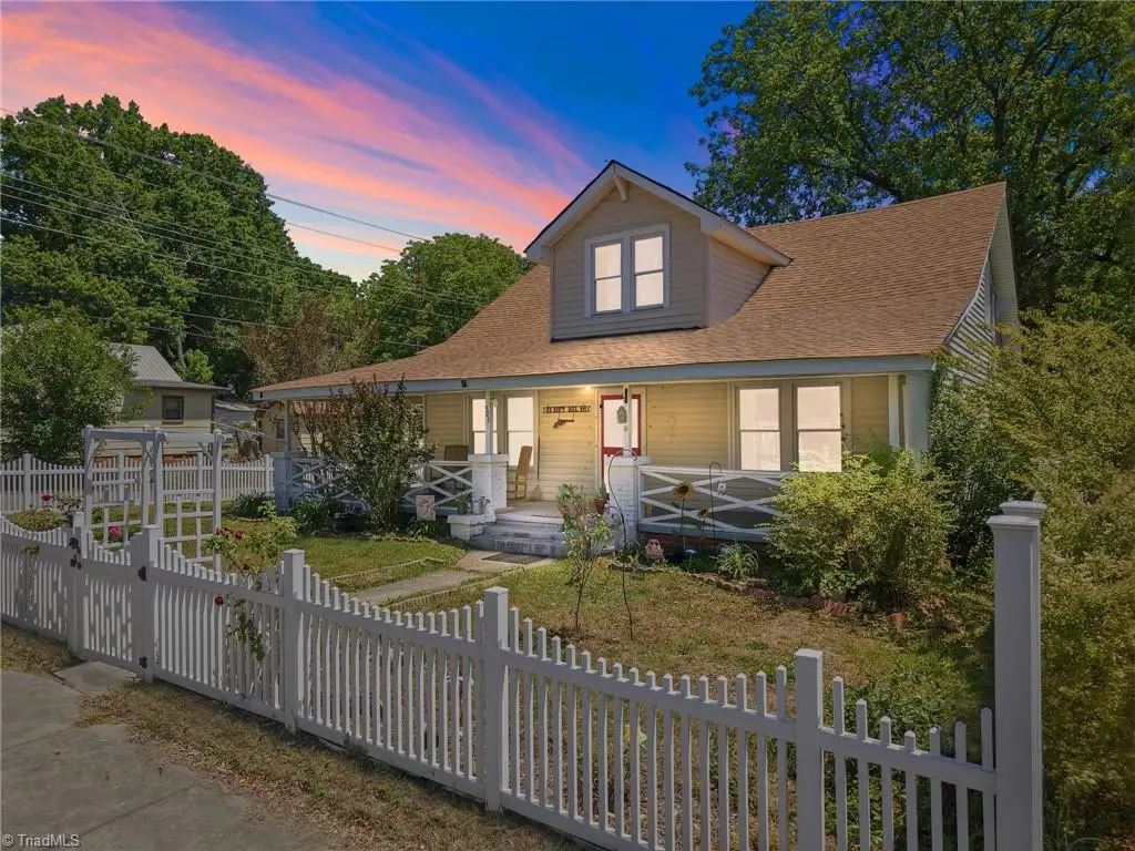 901 Montgomery Street, Reidsville, NC 27320 - #1