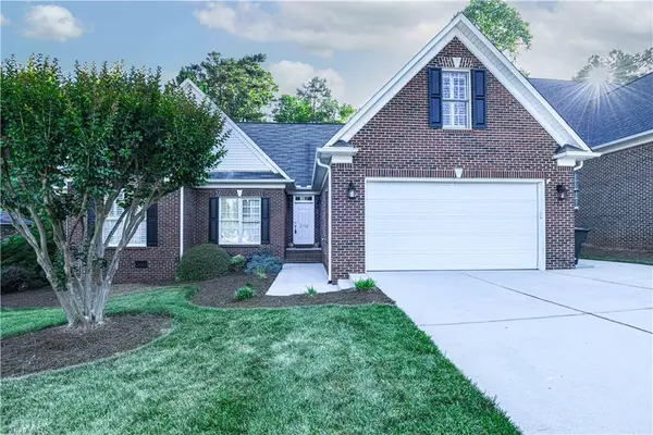 3702 Regents Park Lane, Greensboro, NC 27455