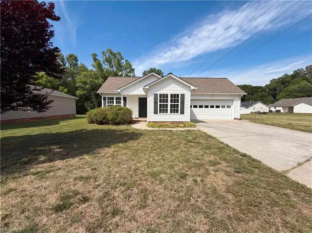 2015 Gyro Drive, Winston Salem, NC 27127 - #1