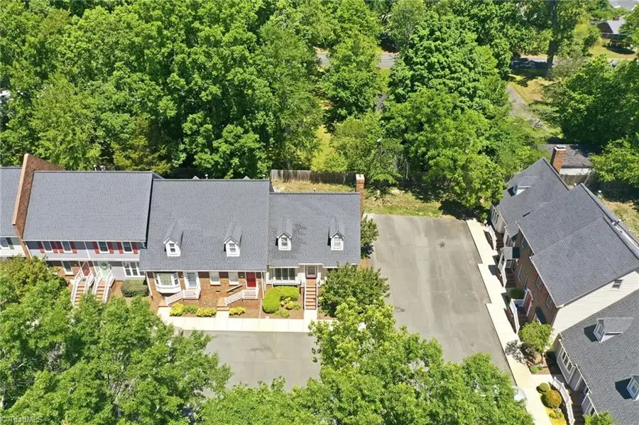 1121 Sherwood Drive #10, Burlington, NC 27215 - #2