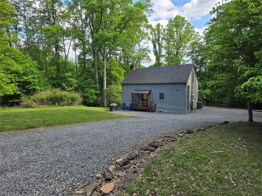 1984 Horseshoe Road, Westfield, NC 27053 - #3