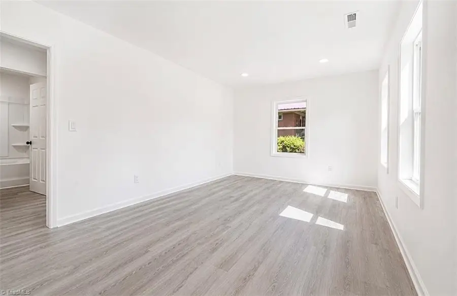 1604 Brentwood Street, High Point, NC 27260 - #3