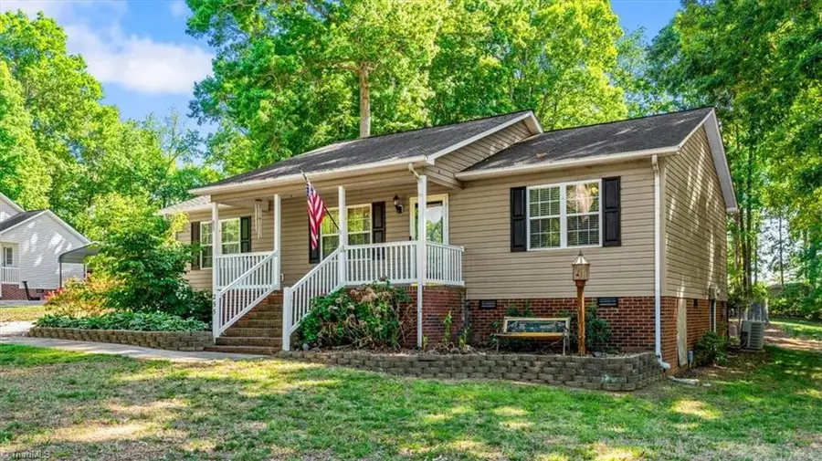 255 Mustang Drive, Thomasville, NC 27360 - #3