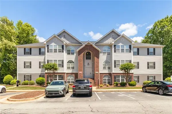 3694 Cotswold Avenue #1D, Greensboro, NC 27410