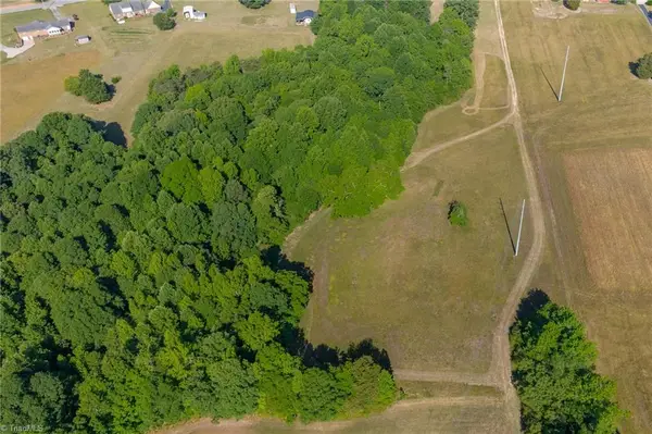 250 Lighthouse Lane, Lexington, NC 27295