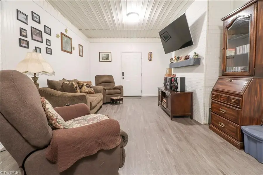 8906 Us Highway 158, Reidsville, NC 27320 - #3