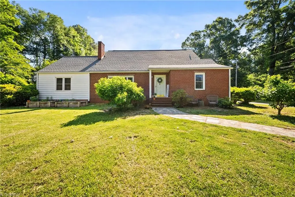 19341 S Nc Highway 109, Denton, NC 27239 - #1