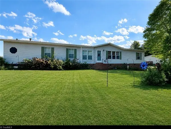 6350 Sheringham Drive, Tobaccoville, NC 27050