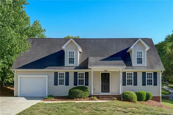 1608 Bridgeport Terrace, High Point, NC 27265