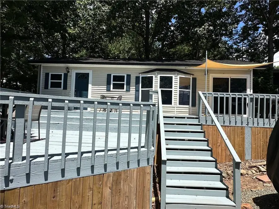 112 N Cardinal Drive, New London, NC 28127 - #2