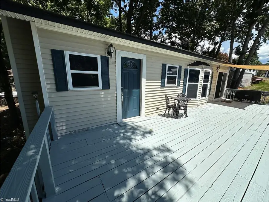 112 N Cardinal Drive, New London, NC 28127 - #3